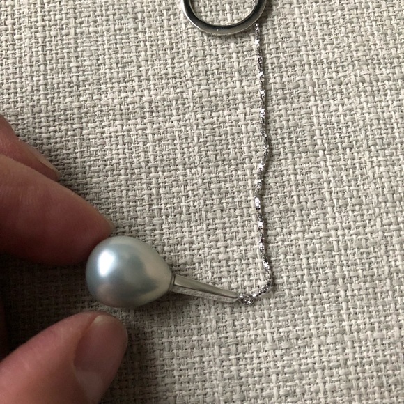 New Grey Shell baroque shaped quality Pearl and Sterling Silver Lariat - Picture 5 of 10
